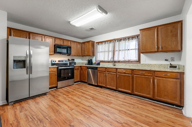 Photo - 5018 Bell Dr SE