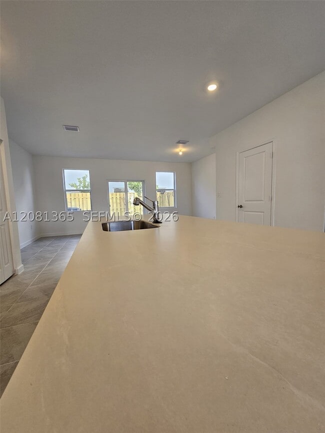 Photo - 1175 SE 1st Ave