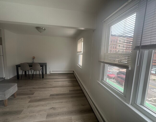 Photo - 121 Mallory Ave Unit 121 Mallory Ave #3