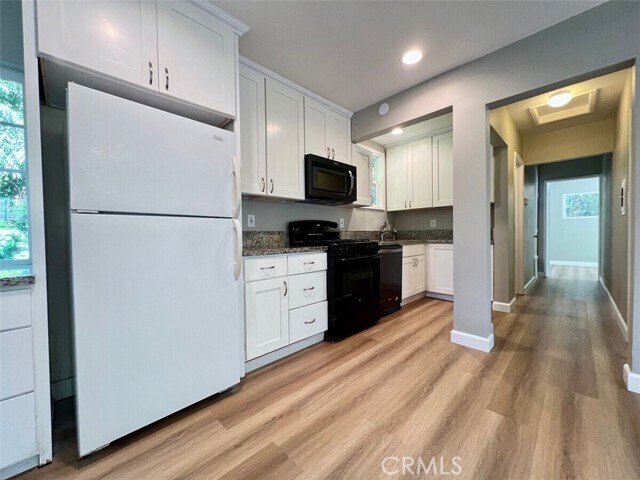 Photo - 835 E Howard St