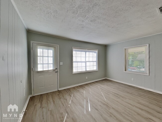 Photo - 10122 Allen Dr SW