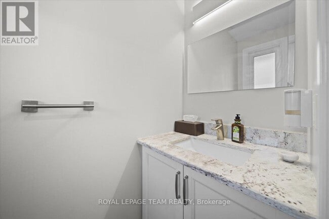 Photo - 1 Peterson Pl