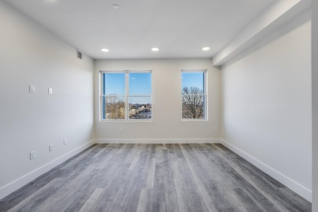 Photo - 3443 John F. Kennedy Blvd