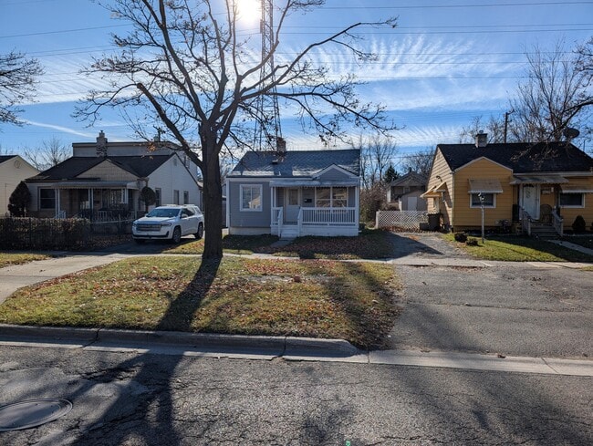 Photo - 529 Nebraska Ave