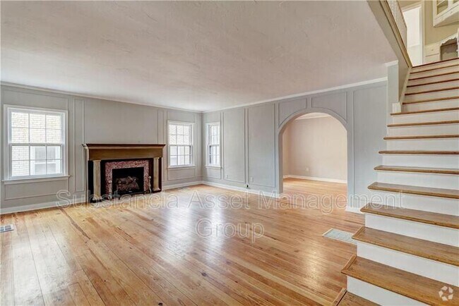 Building Photo - 908 NW 37th St Rental