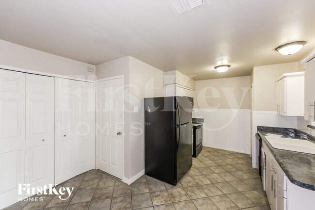 Photo - 5321 Saddleback Rd