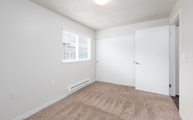 Photo - 5726 59th St Ct W Unidad 1x1