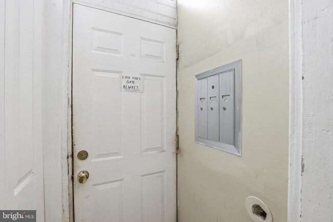 Photo - 1912 9th St NW