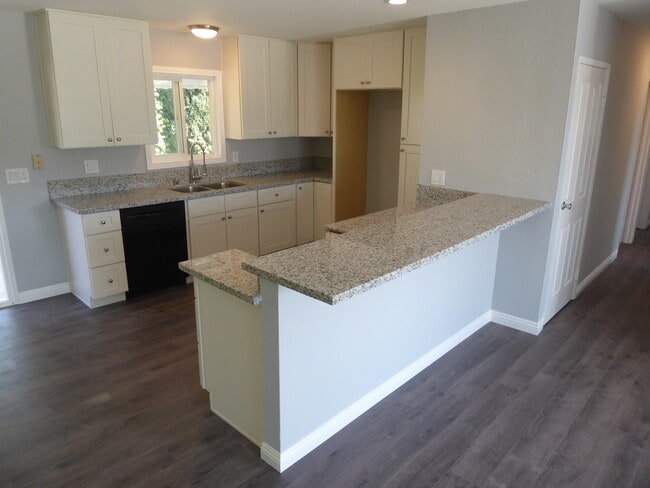 Photo - 15052 Rice Cir