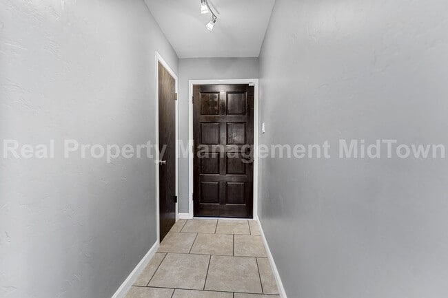 Photo - 2907 Ashbury Dr