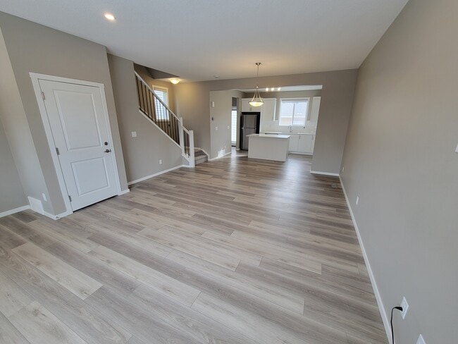 Photo - 20821-2019A 19A Ave NW