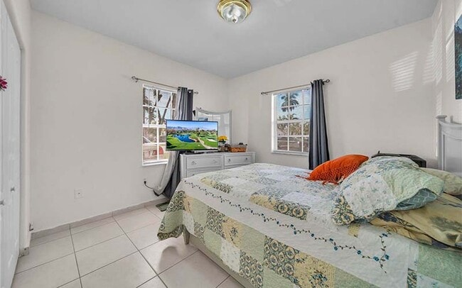 Photo - 7567 N Augusta Dr