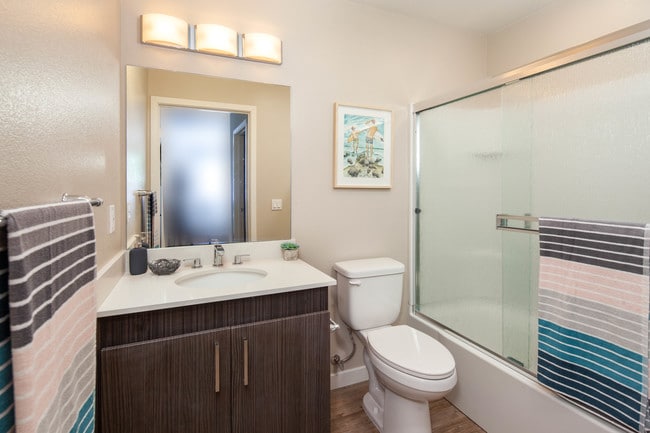 Photo - Driftwood Apartments