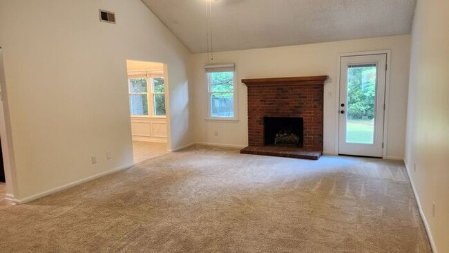 Photo - Three-bedroom Rancher in Concord!