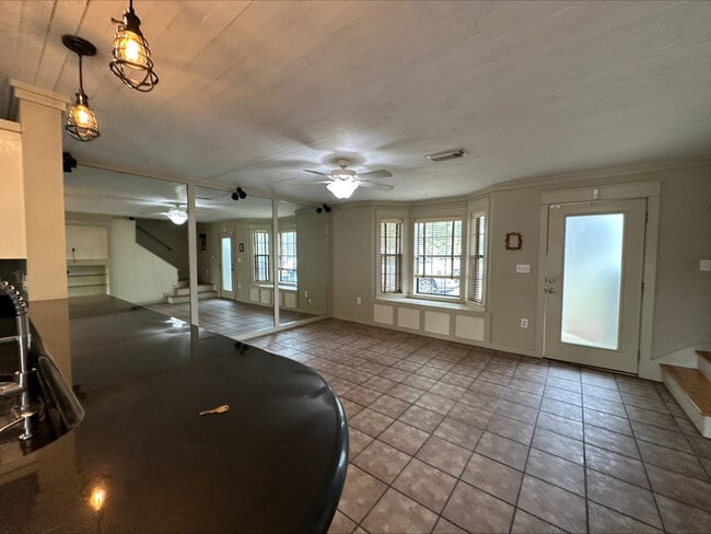 Photo - 59 Wedge Ct