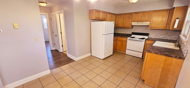 Building Photo - 940 Piper Rd Unit 944 Piper Rd