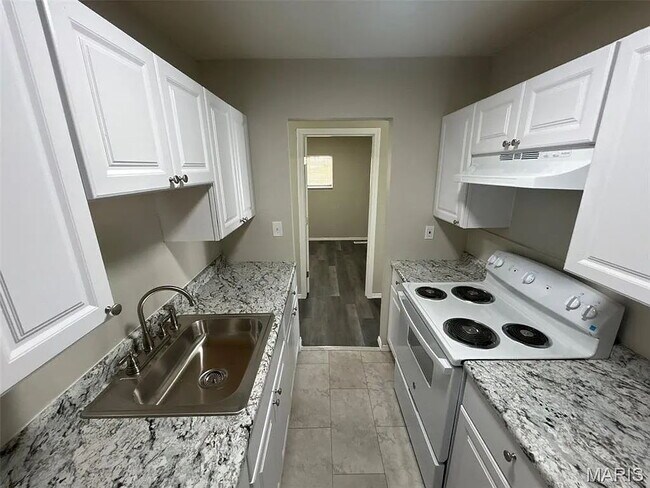 Photo - 248 Perthshire Rd