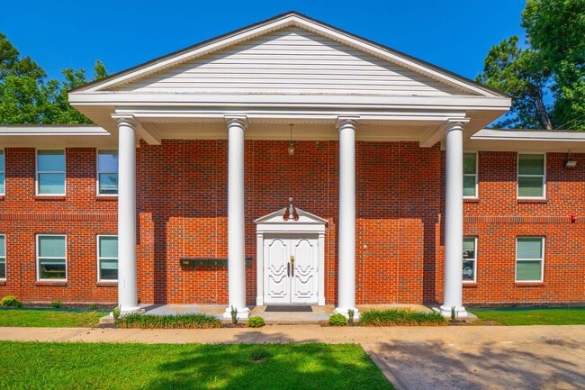 Building Photo - 7800 Choctaw Rd Unit Apt. 2