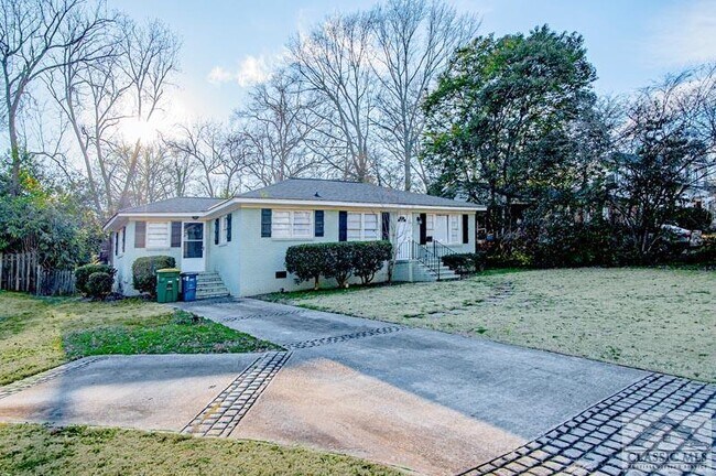 Photo - 129 Westover Dr