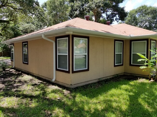 Photo - 601 N Pruett St Unidad 601 N. Pruett (House)