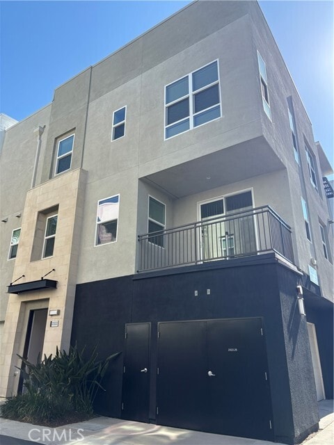 Photo - 2322 Synergy