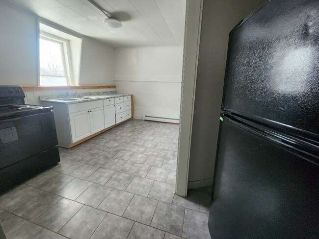 Photo - 4 Carnes Rd Unit #3