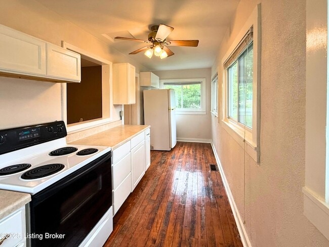Photo - 13714 S Blakely Ln Unit B
