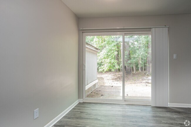 Creekside Apartments