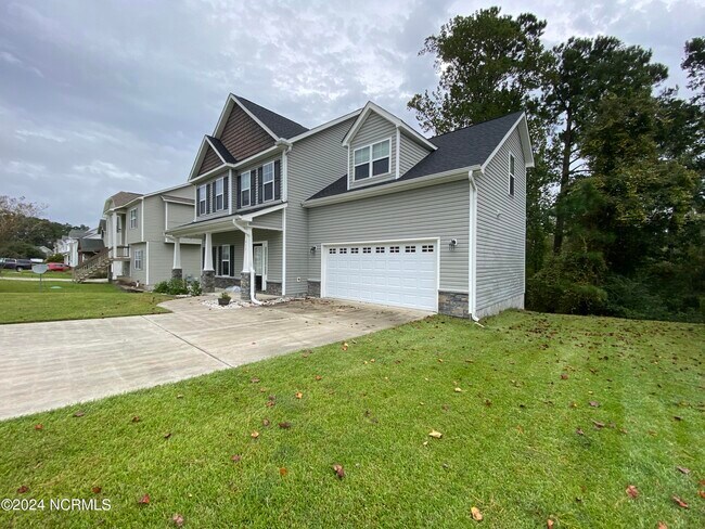 Photo - 419 Jasmine Ln