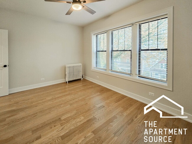 Photo - 2257 W Argyle St Unit 3