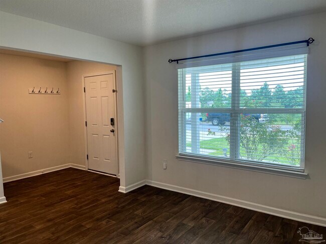 Photo - 5862 Blackhorse Cir