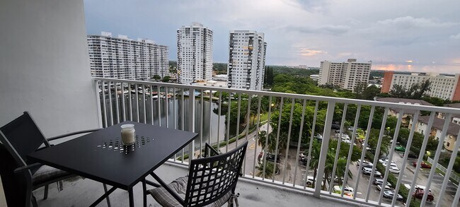 Balcony View - 2801 NE 183rd St Unidad 1211