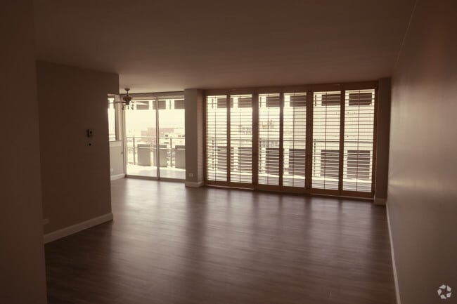 Building Photo - 790 N Washington St Unit 1201 Rental
