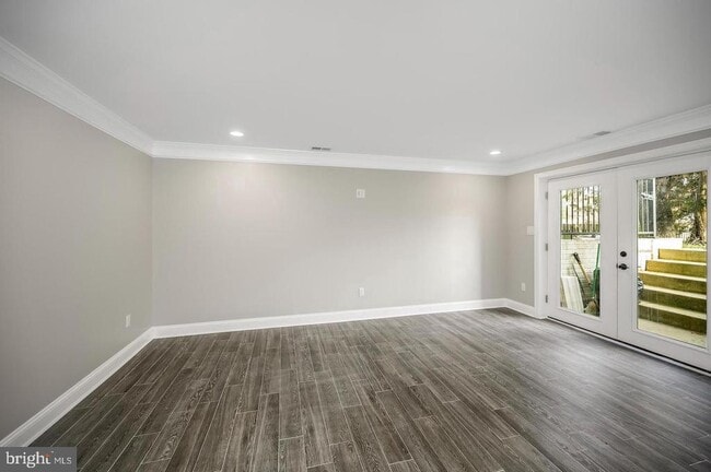 Photo - 20 Dawson Dr Unit APT #2