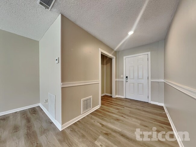 3106 King Phillip Way