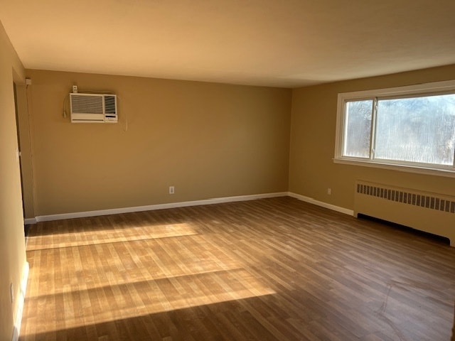 Living room - 130 Baisley Ave Unit 2nd Floor