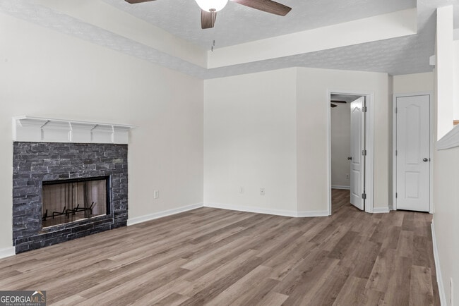 Photo - 1091 Creek Point Dr