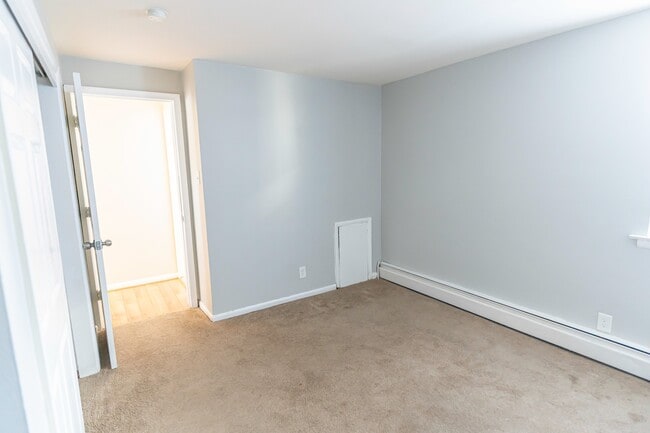 Photo - Court Commons