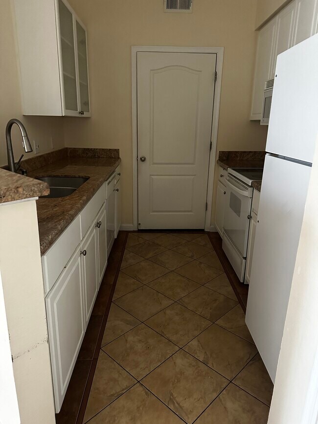 Photo - 1701 E Colter St Unit Biltmore