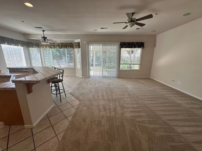 Photo - 2 Bed 2 Bath Plus Den In Summerset Orchard...