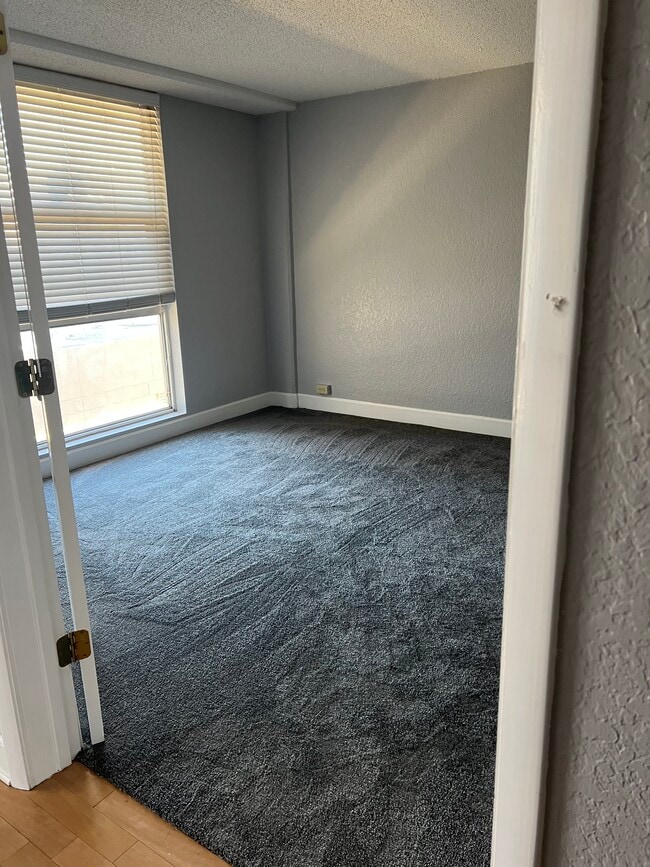 Photo - 151 E Washington St Unidad 503