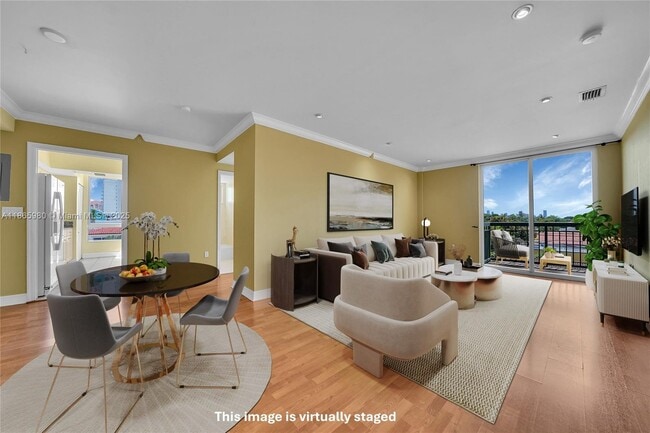 Building Photo - 2501 Douglas Rd Unit 301 Rental