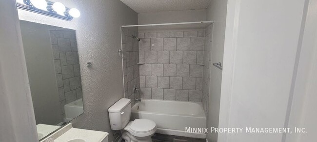 Photo - 3007 W Louisiana Ave Unit 01