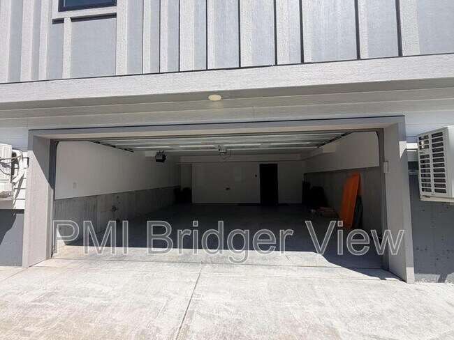 Photo - 315 W Peach St