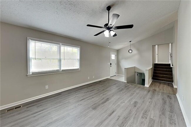 Photo - 107 Hartley Woods Dr