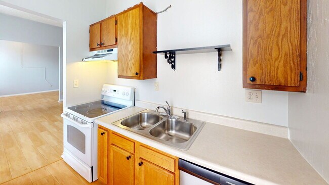 Photo - 1506 William Howard Taft Rd Unit 4