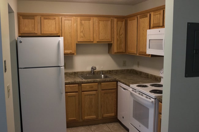 Photo - 12751-12771 Greenwood Dr Apartments