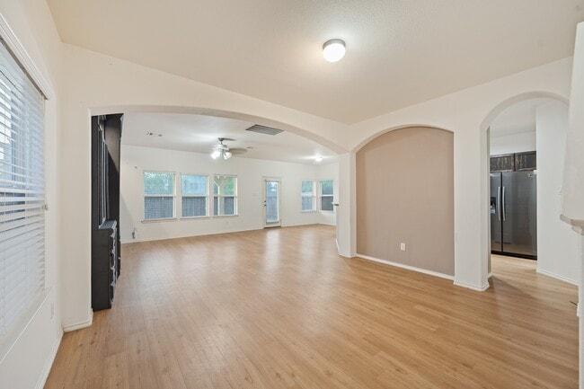 Building Photo - 2827 Arica Ln