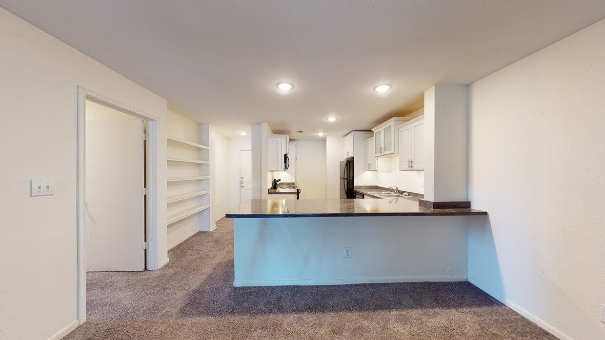 Photo - College Towne Apartments