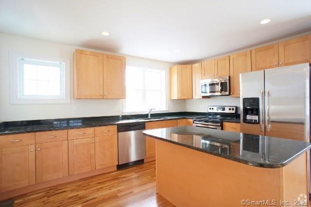 Building Photo - 15 Arch St Unit B8 Rental